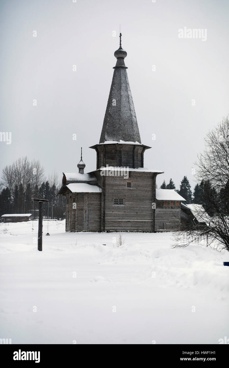 retro wooden house in the forest in russian north Stock Photo - Alamy