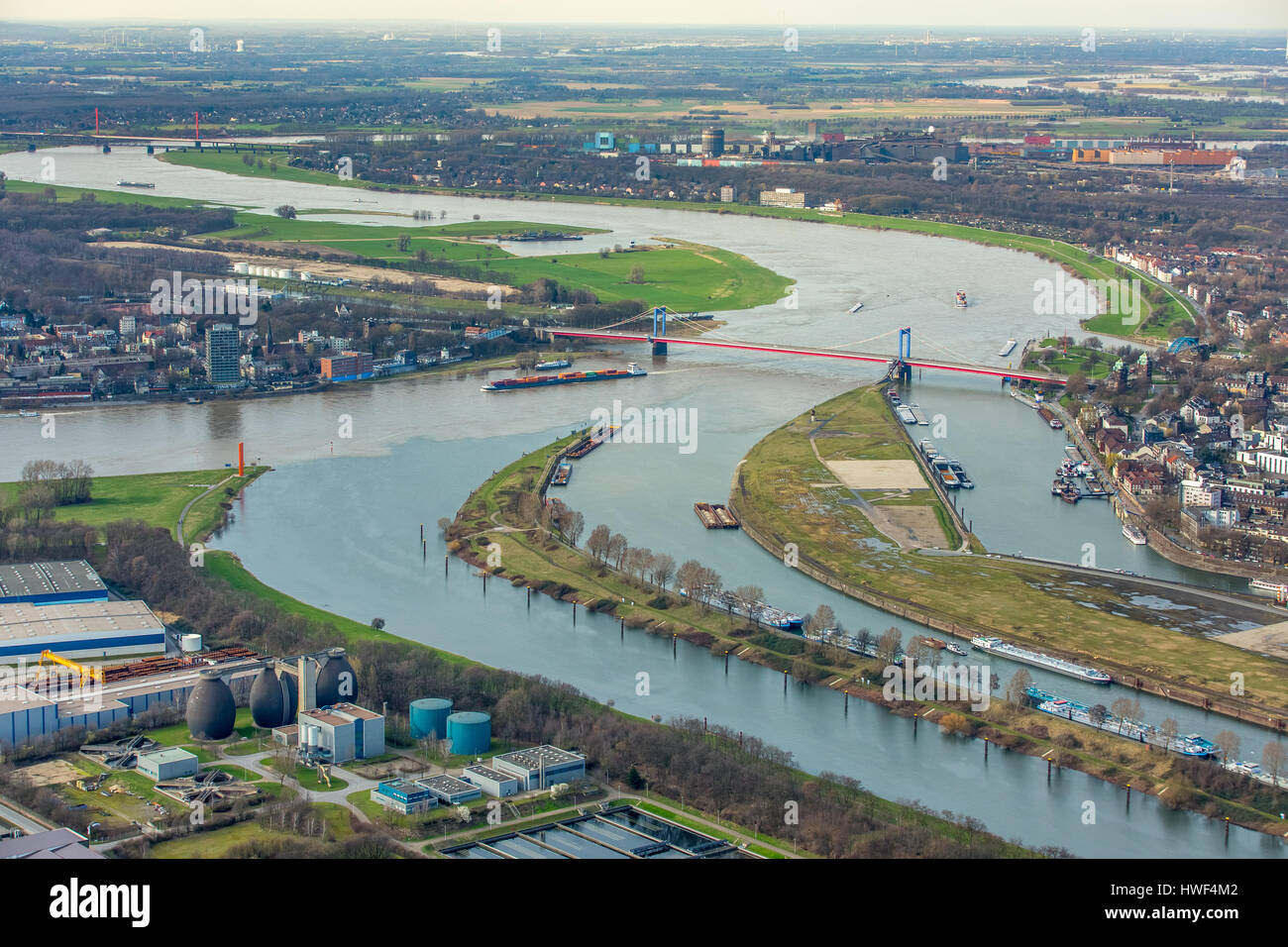Rhine, Ruhr estuary at light flood waters, Ruhrort, Duisburg, Ruhr area ...