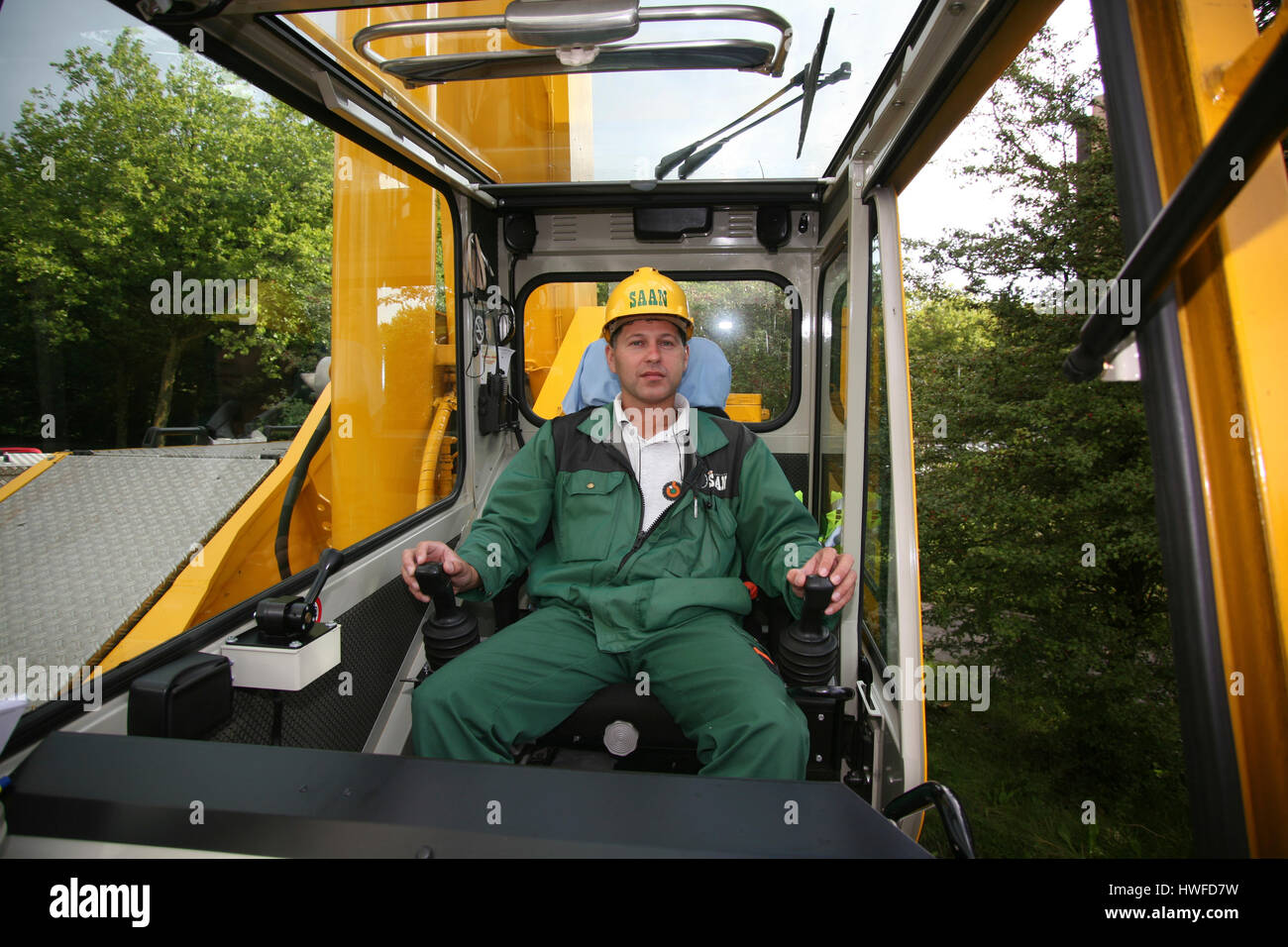 Crane driver hires stock photography and images Alamy