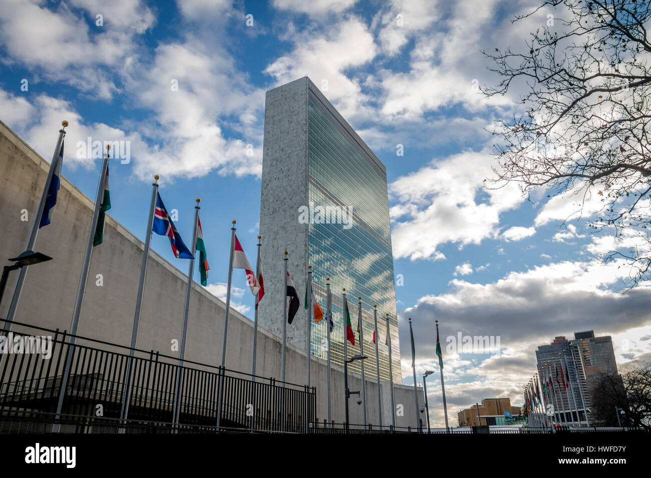 United nations headquarters new york hi-res stock photography and ...