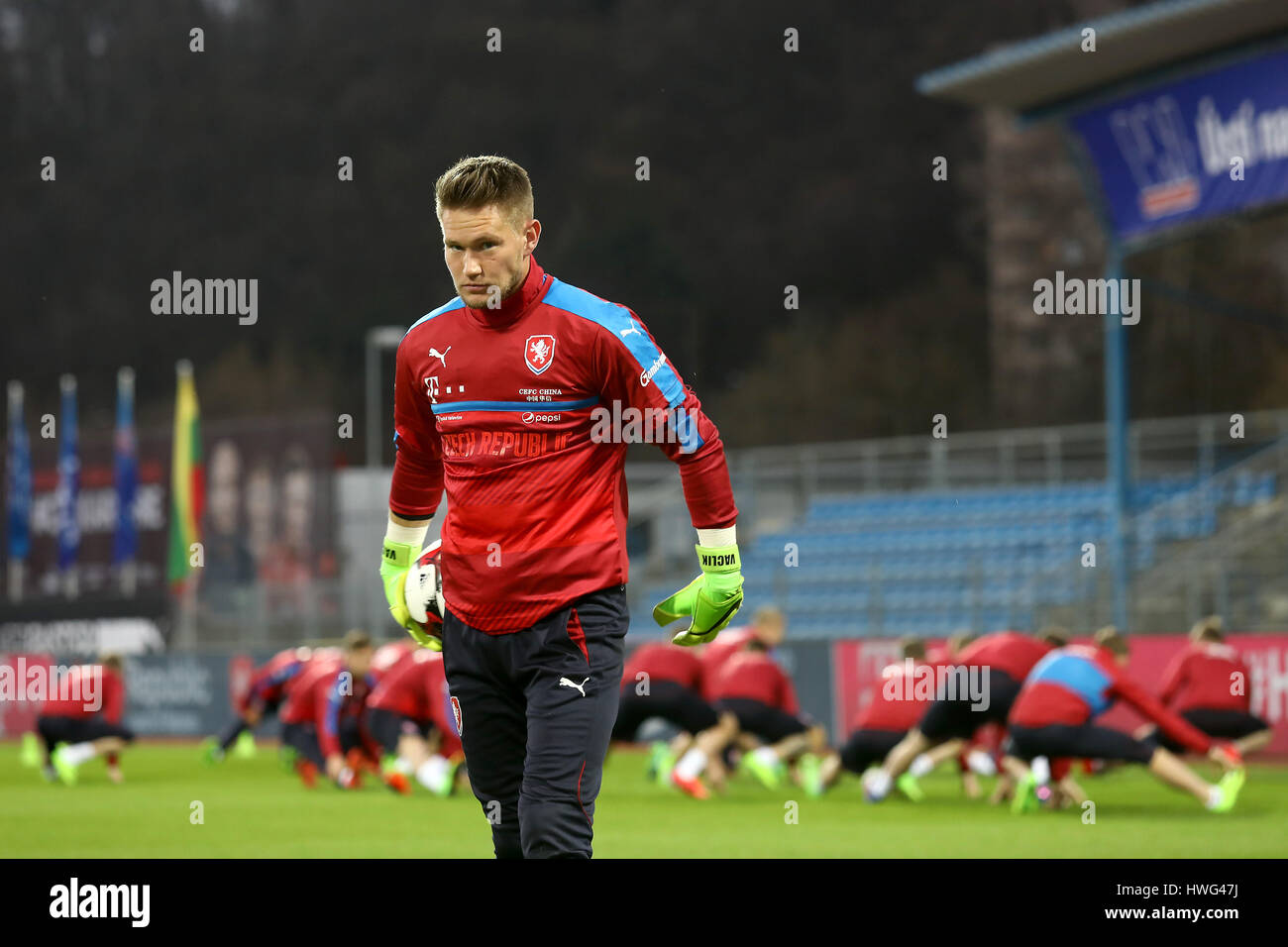 Usti Nad Labem, Czech Republic. 21st Mar, 2017. Czech national football team player Tomas Vaclik in action during the training session in Usti nad Labem, Czech Republic, March 21, 2017 prior to the friendly with Lithuania on Wednesday and qualifier for the World Championship between Czech Republic and San Marino on Sunday, March 26, 2017. At front is Tomas Kalas. Credit: Ondrej Hajek/CTK Photo/Alamy Live News Stock Photo