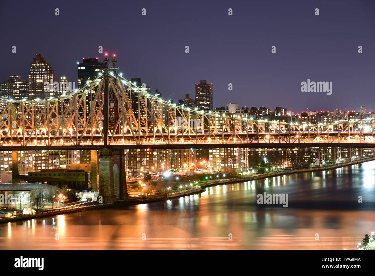 Ed Koch Queensboro Bridge view at night from Long Island City to Rooseveld Island Stock Photo