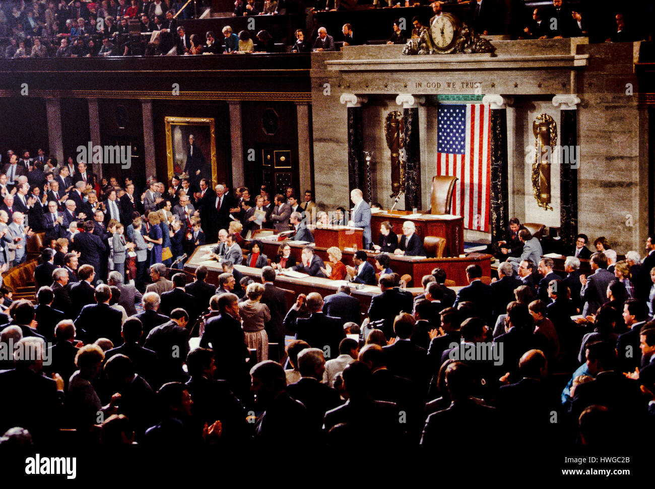 Overlall view as members of 99th congress mingle on the floor of the ...