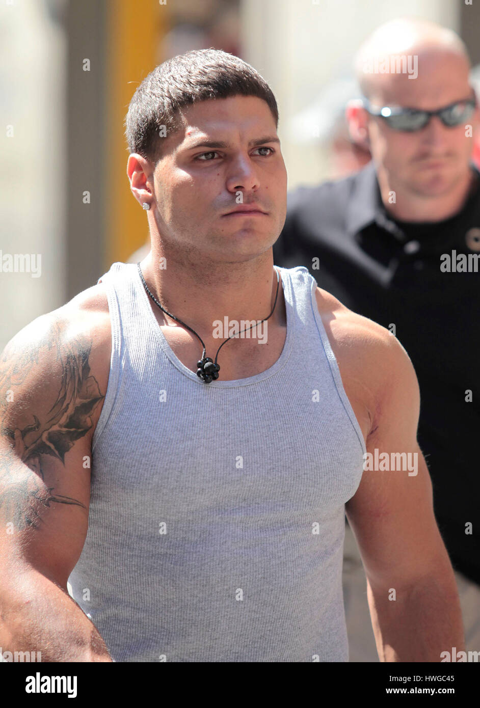Ronnie Ortiz-Magro walks to lunch after his fight with Mike "The Situation"  Sorrentino during season