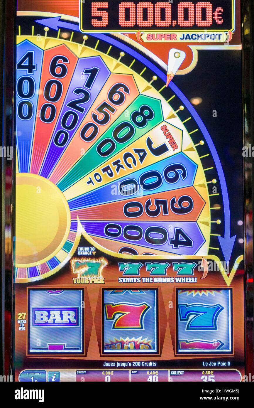 France, Seine Maritime, Le Havre, casino of the hotel Pasino (group Partouche), room of 180 slot machines Stock Photo
