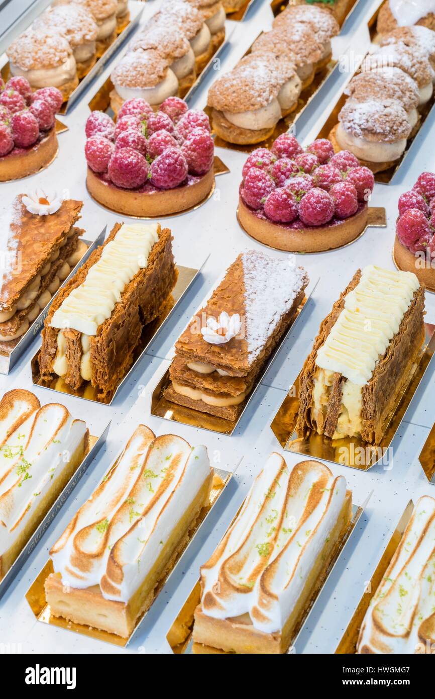 France, Seine Maritime, Le Havre, city center listed as World Heritage by UNESCO, pastry Gilles and Nicolas, cakes (millefeuilles, raspberry tarts, lemon tart ...) Stock Photo