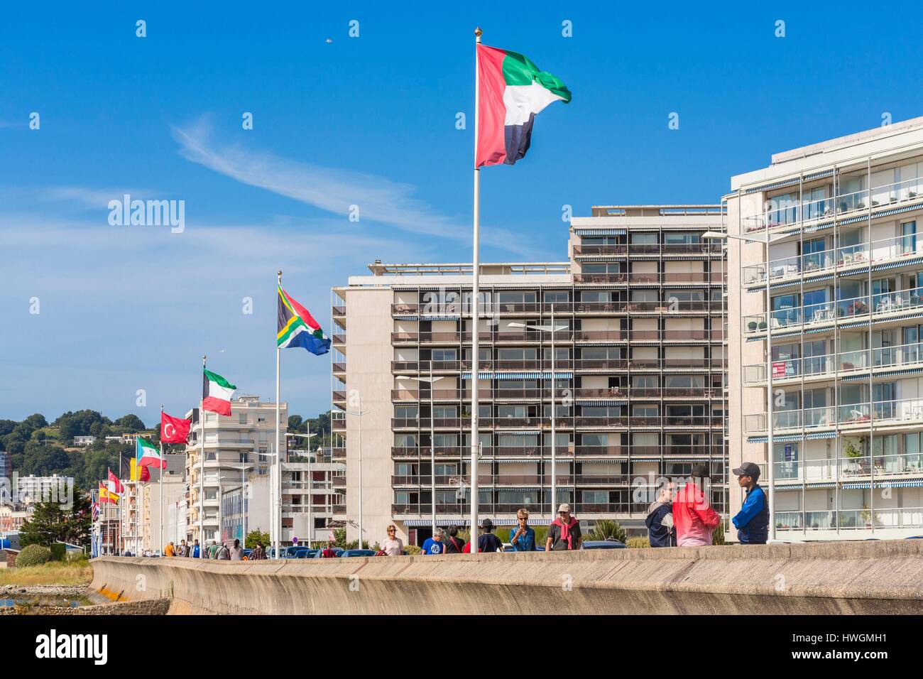 France, Seine Maritime, Le Havre, city center listed as World Heritage by UNESCO, boulevard Clemenceau, buildings in front of sea Stock Photo