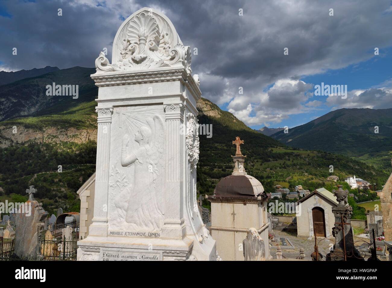 France, Alpes de Haute Provence, Ubaye valley, Jausiers cemetery, grave of the four brothers Audiffred, former traders and shop owners of the Al Puerto de Liverpool in the city of Morelia in Mexico, the mexican villa known as the castle of Magnans in the background Stock Photo