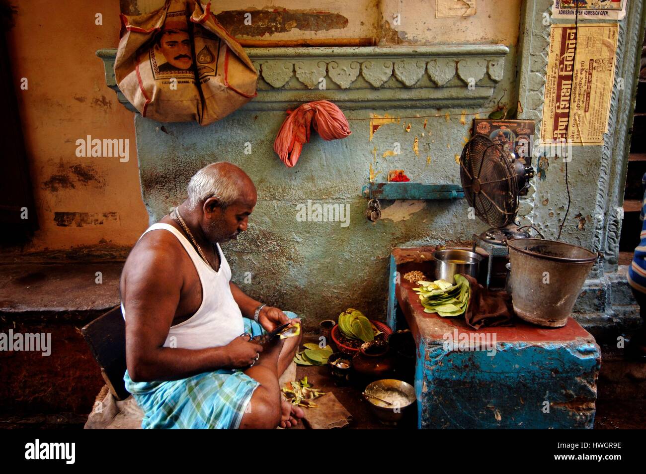 India, Uttar Pradesh state, Varanasi, in the old town of Varanasi, a
