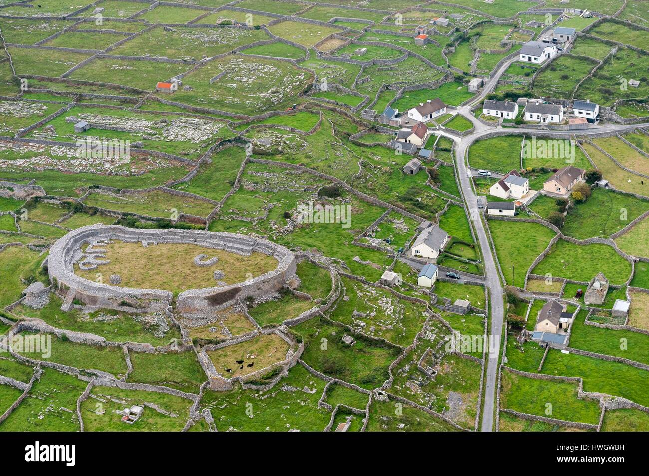 Ireland, County Galway, Aran Islands, Inishmaan, Dun Chonchuir (aerial view) Stock Photo