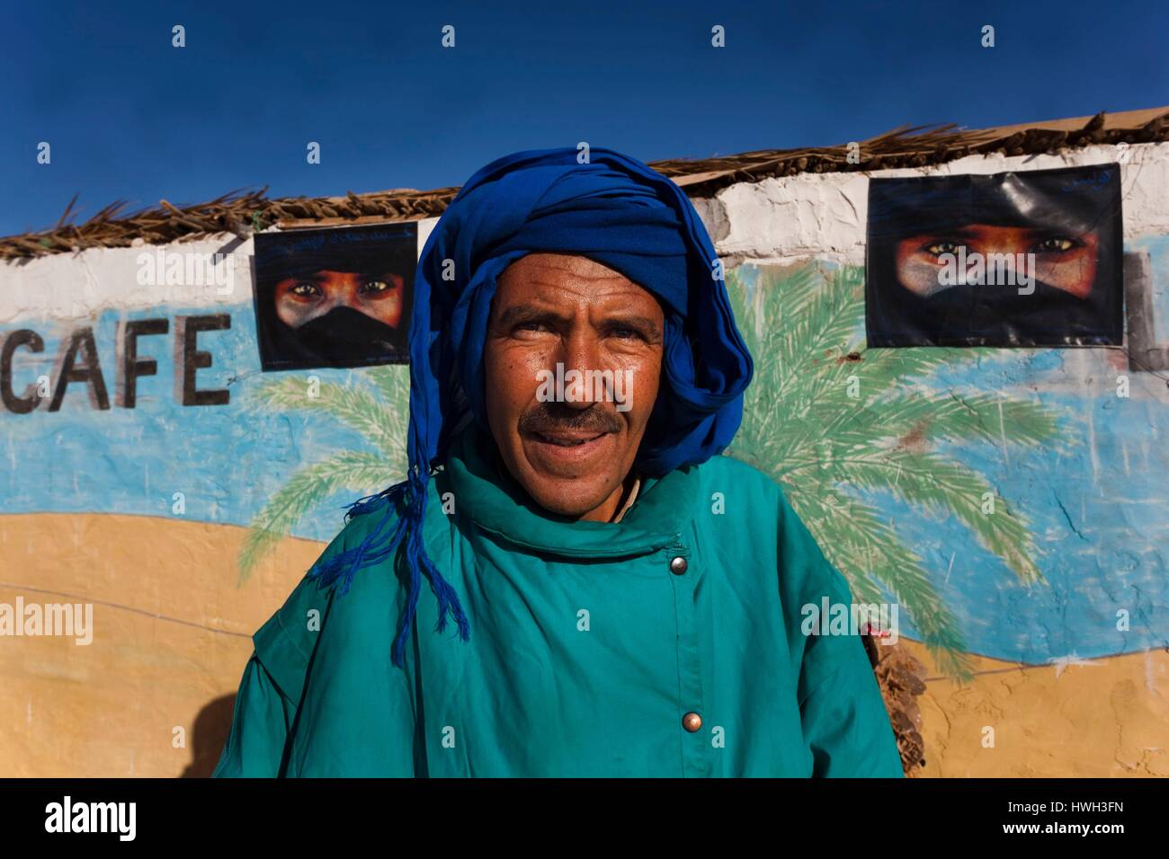 Tunisia, Ksour Area, Ksar Ghilane, middle-aged Berber man at desert cafe, R, MR TUN 10 009 Stock Photo
