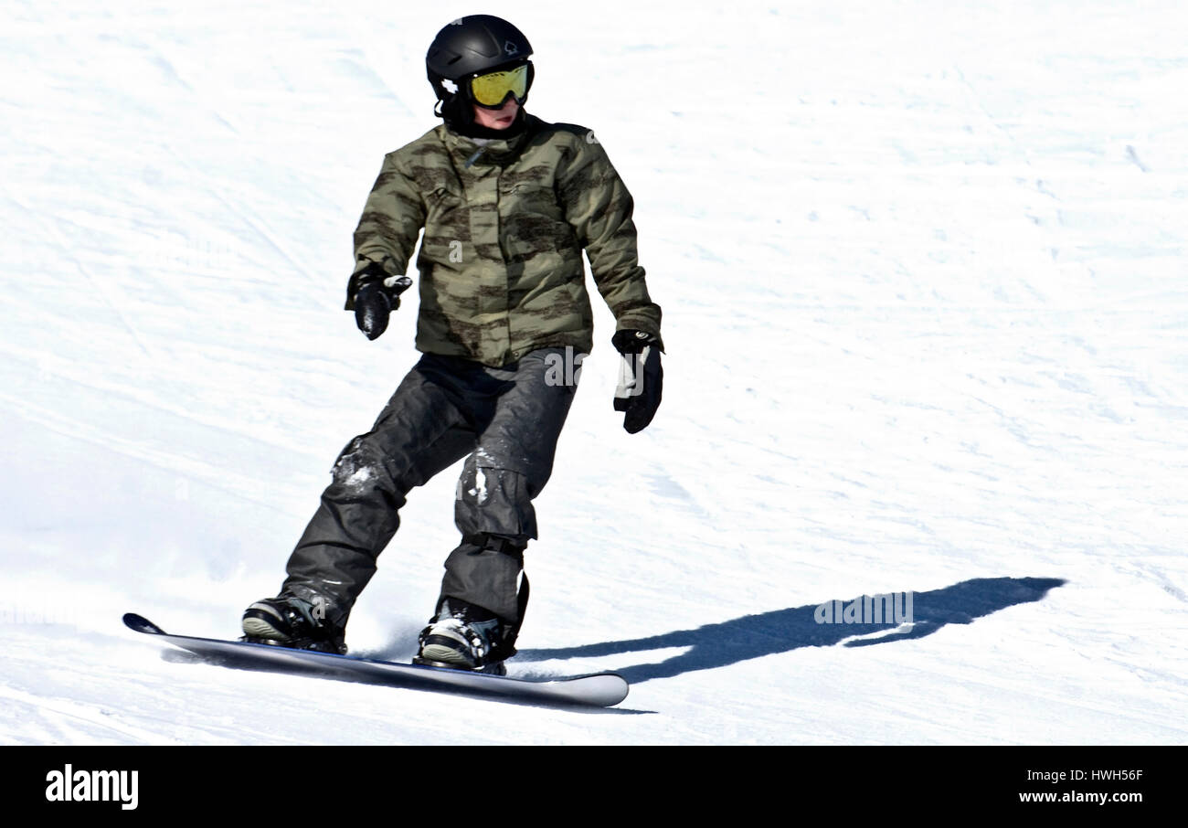 weer Goedaardig laag Snowboard life style in the Norwegian winter slopes Stock Photo - Alamy