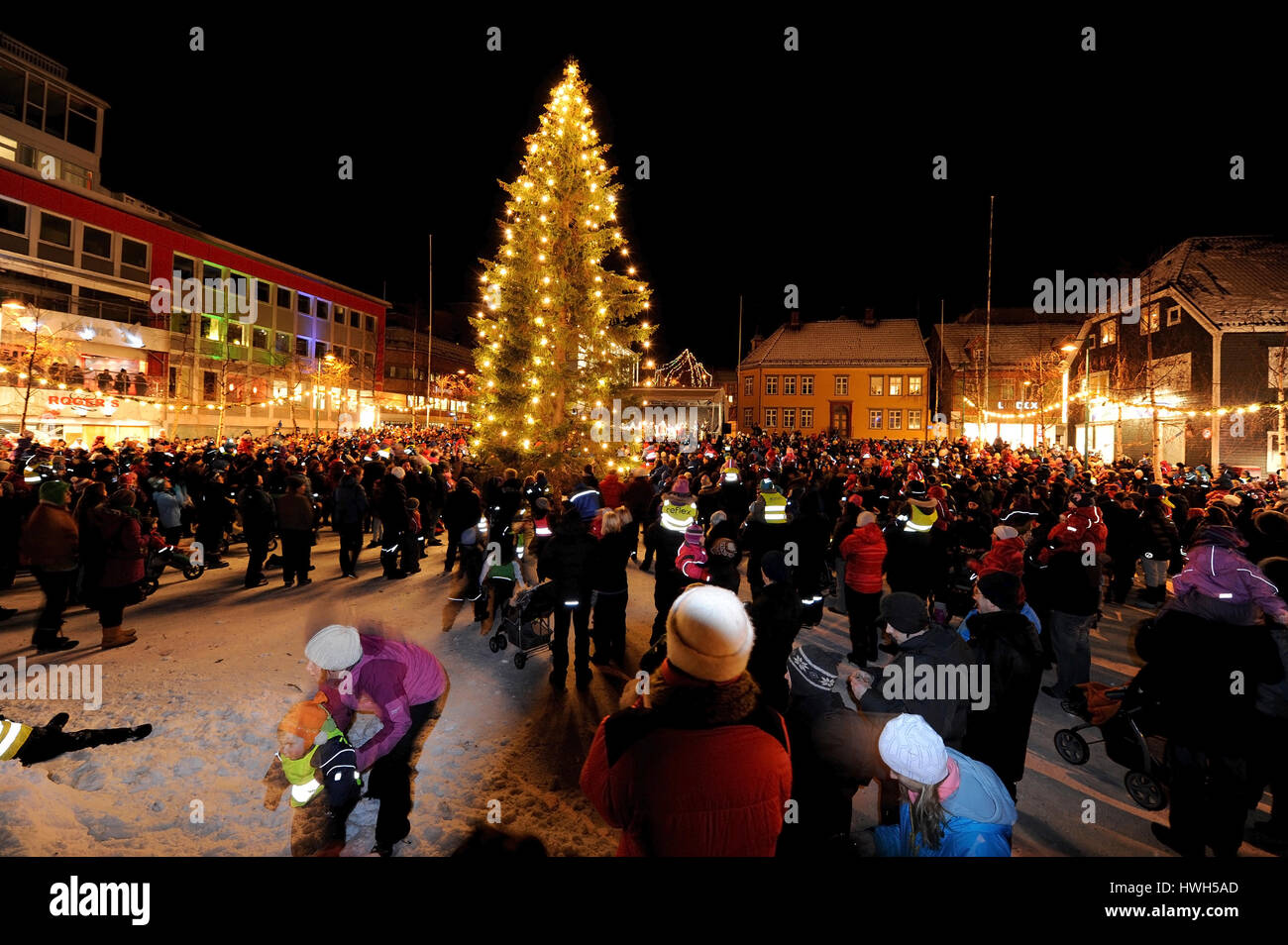 'Christmas tree in Troms?, Norway; Noway; Troms; Troms?, Advent, party, marketplace, market, people, people, children, children, dance, dance, Poalrna Stock Photo