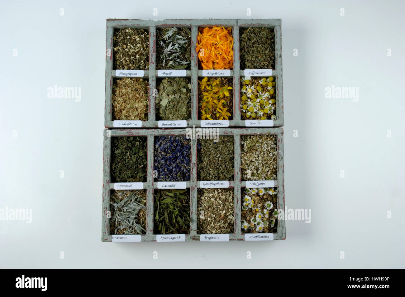 Diffrent dried herbs, miscellaneous dry herbs herbs, tea herbs, Diffrent dried herbs | Verschiedene getrocknete Kraeuter / Kräuter, Teekraeuter Stock Photo