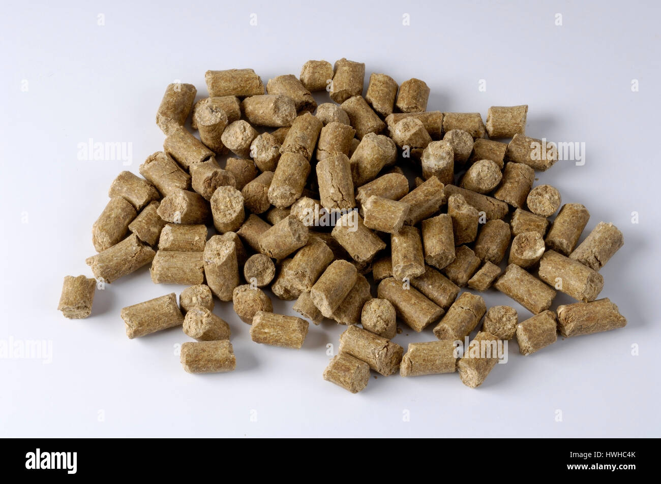 Maltaflor natural fertilizer, herbal fertilizer from malt germs, free plate  , Maltaflor Naturduenger, Pflanzlicher Duenger aus Malzkeimen, Freistelle  Stock Photo - Alamy