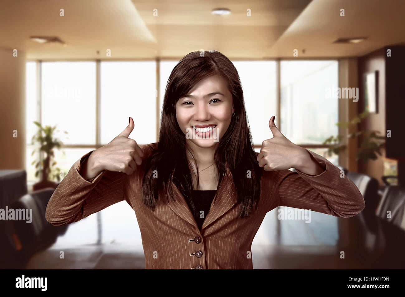 Asian business woman laughing hi-res stock photography and images - Alamy