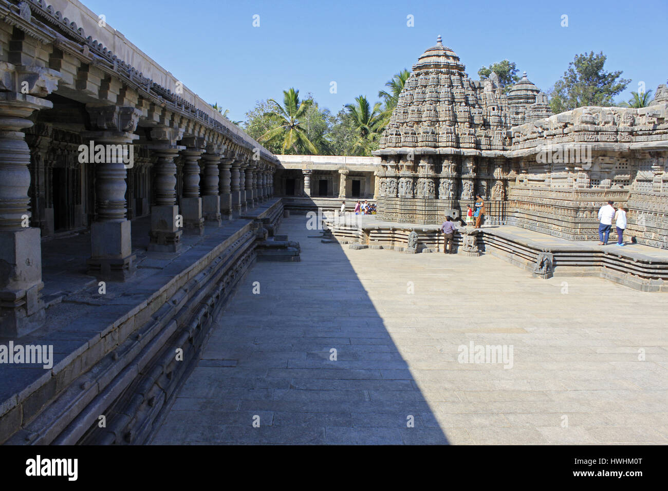 Side view, South Colonnade of the cloistered corridor at Chennakesava temple courtyard. Somanathpur, Karnataka, India Stock Photo