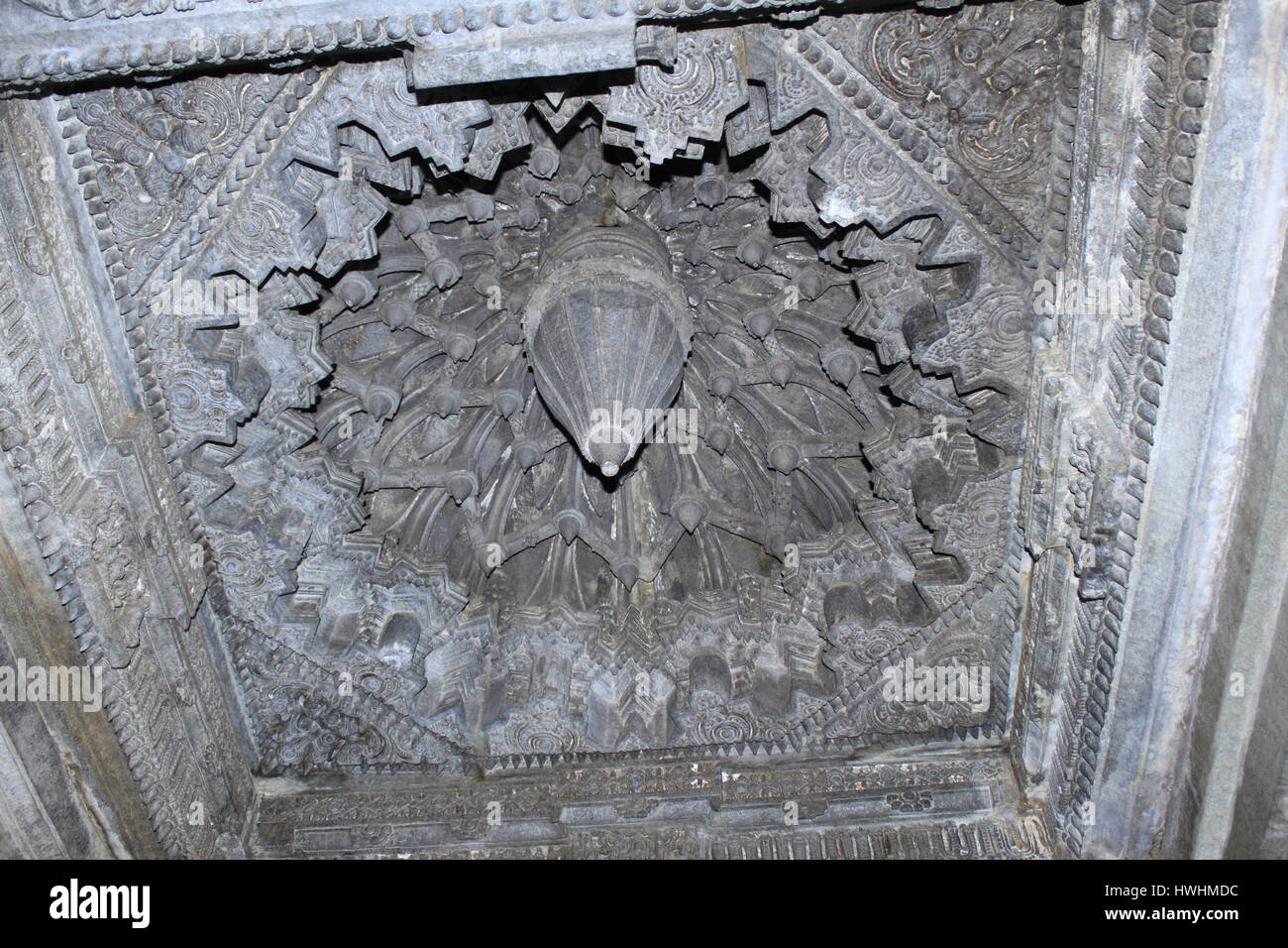 Domical bay ceiling in the mantapa of Chennakesava Temple, Hoysala Architecture at Somanathpur, Karnataka, India Stock Photo