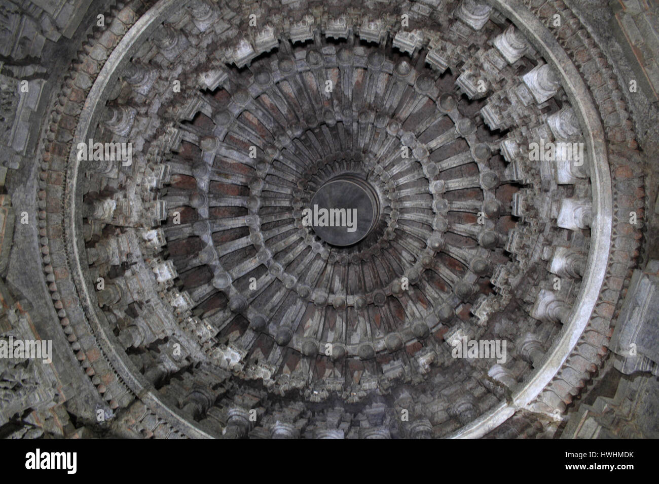 Domical bay ceiling in the mantapa of Chennakesava Temple, Hoysala Architecture at Somanathpur, Karnataka, India Stock Photo