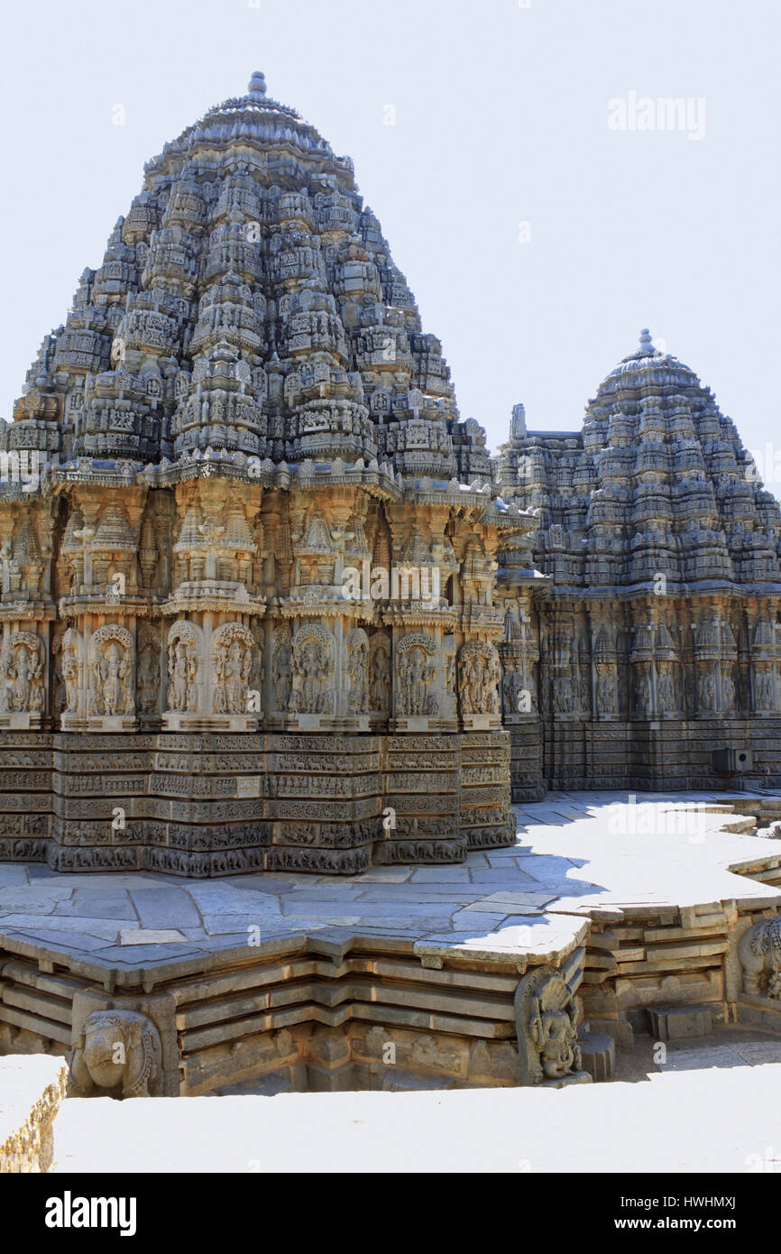View of the two shrine towers, at Chennakesava Temple, Hoysala Architecture, Somnathpur, Karnataka, India Stock Photo