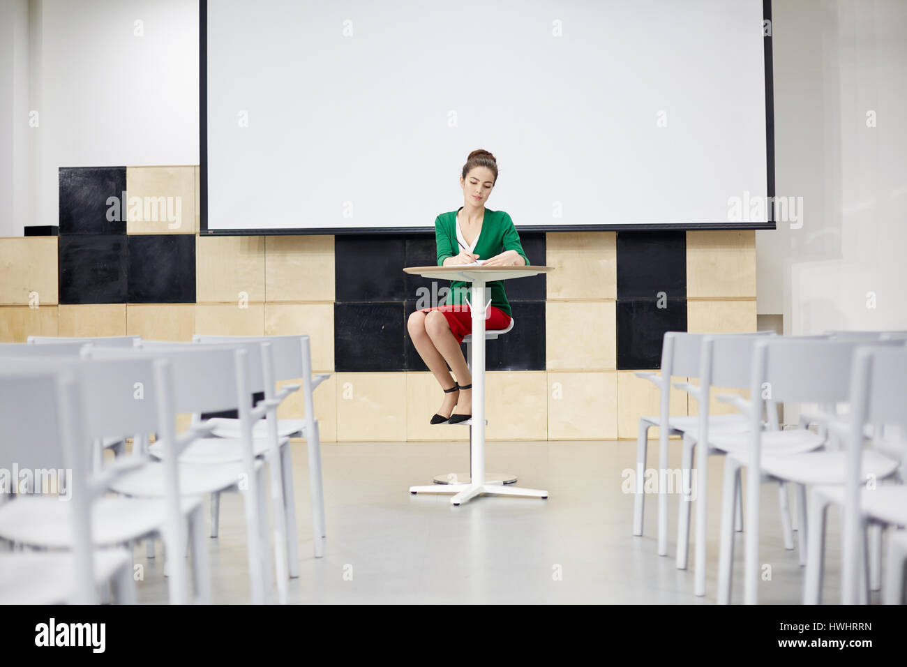 Lecture hall teacher hi-res stock photography and images - Alamy