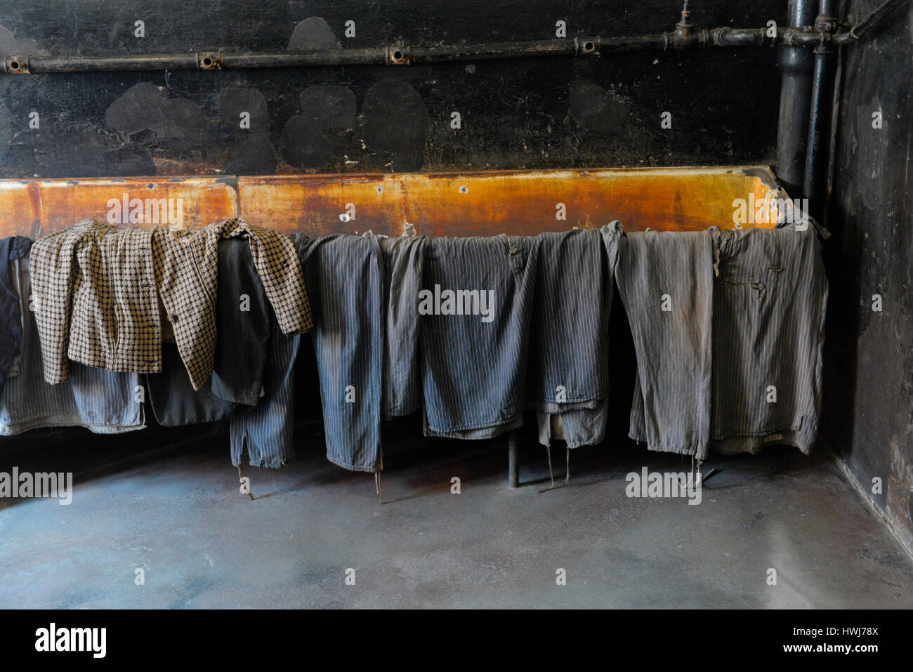 Entkleidung vor Erschiessungen, Block 11, Stammlager I, Konzentrationslager, Auschwitz-Birkenau, Auschwitz, Polen Stock Photo