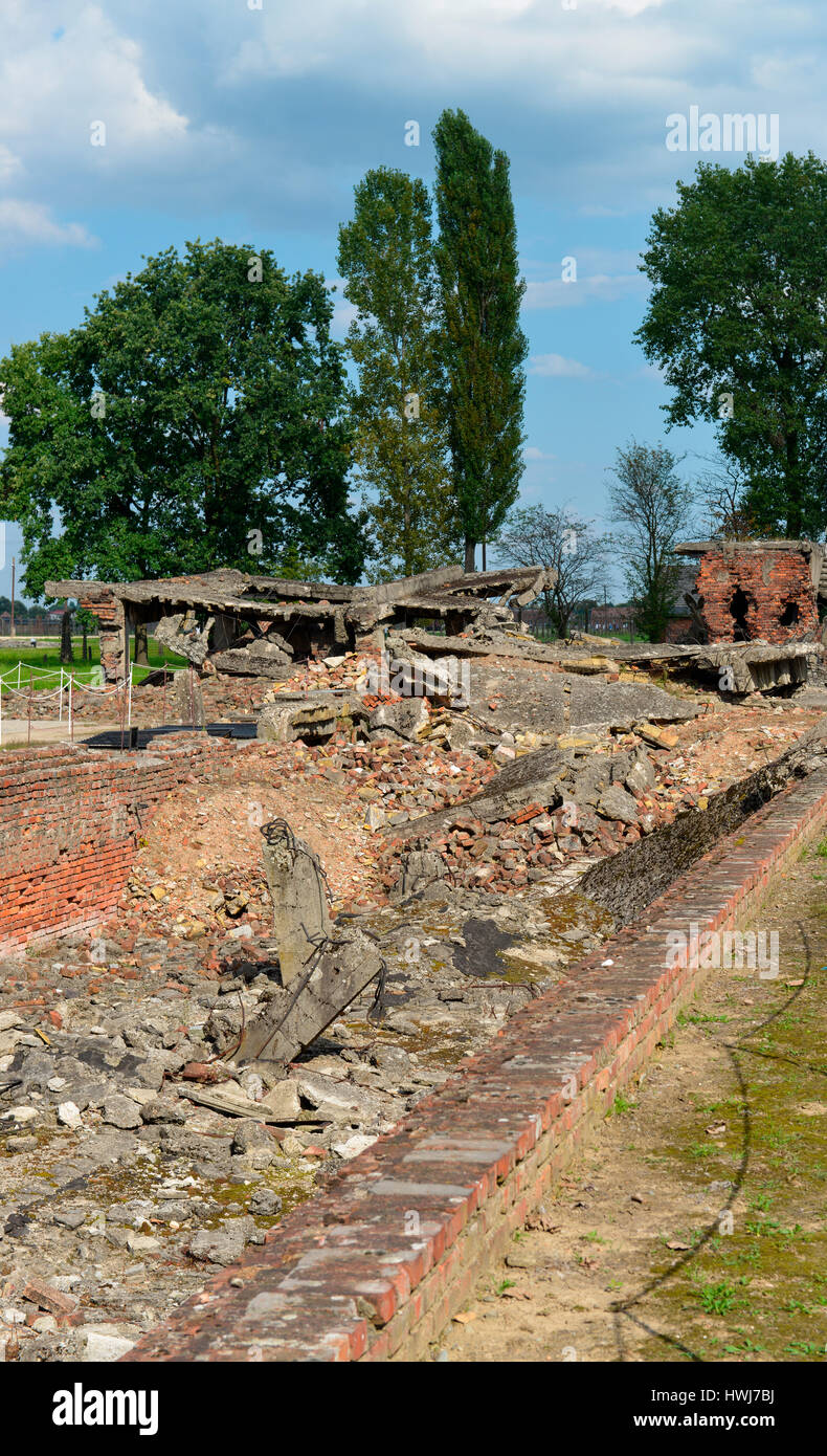 Gesprengte Gaskammer, Konzentrationslager, Auschwitz-Birkenau, Auschwitz, Polen Stock Photo