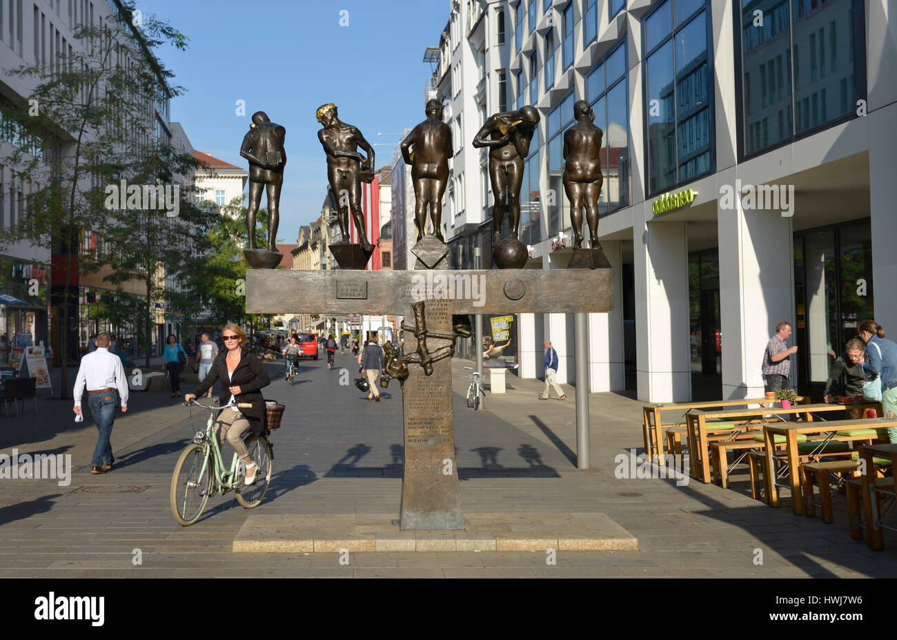 Kunstwerk, Unzeitgemaesse Zeitgenossen, Grimmaische Strasse, Leipzig, Sachsen, Deutschland, UnzeitgemÃ¤sse Zeitgenossen Stock Photo