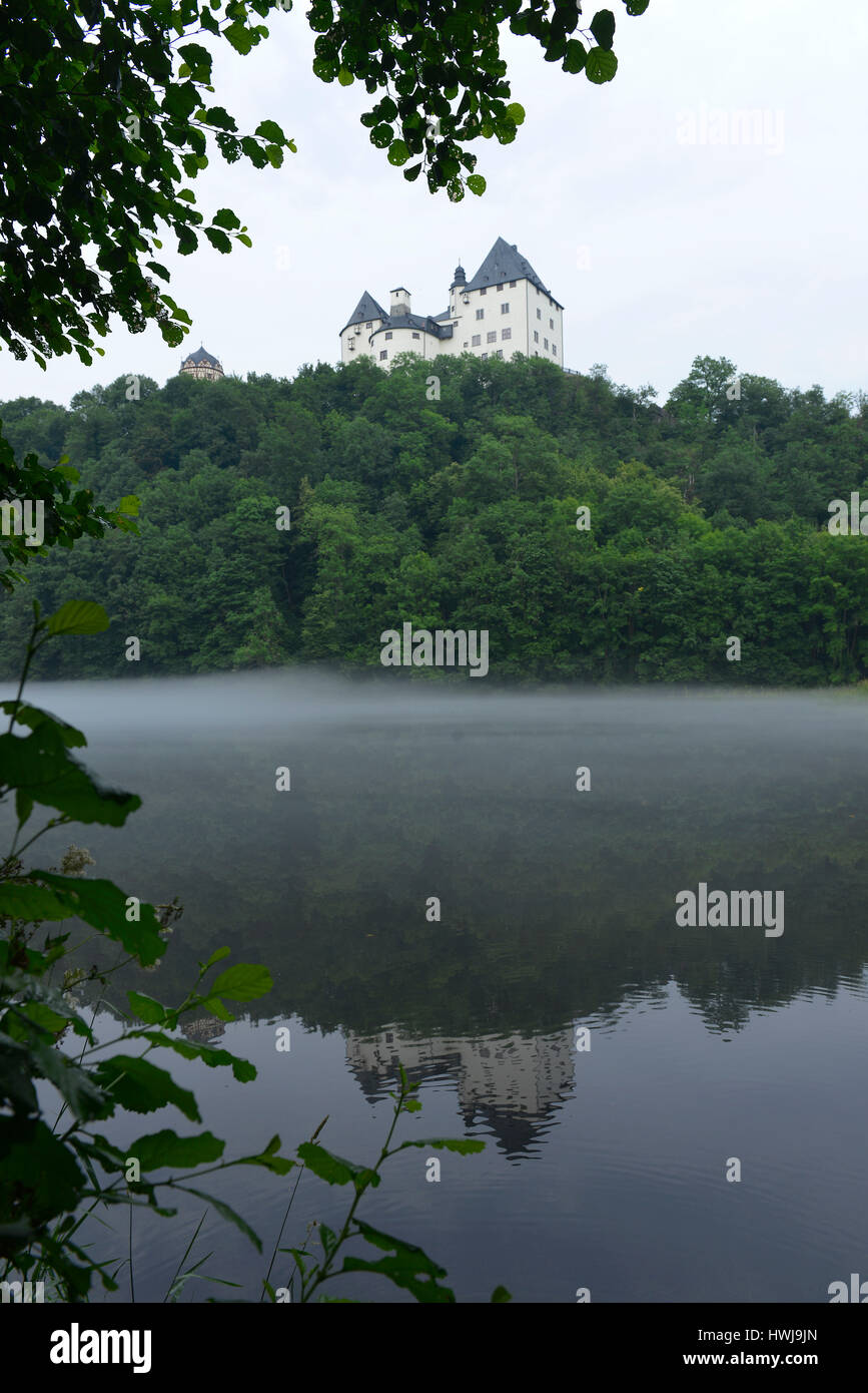 Nebel, Saale, Schloss Burgk, Naturpark Thueringer Schiefergebirge/Obere Saale, Thueringen, Deutschland Stock Photo