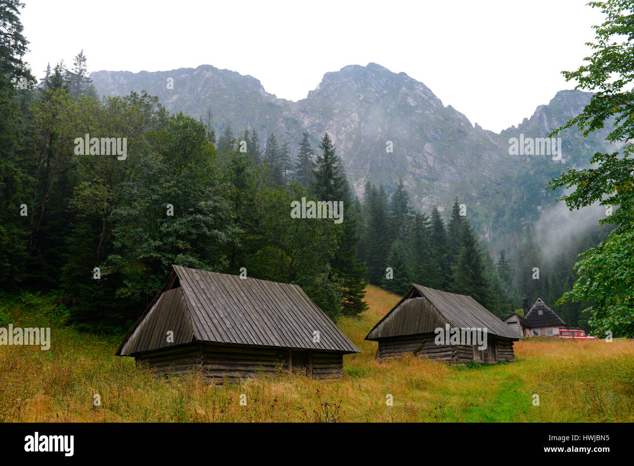 Holzscheunen, Giewont, Zakopane, Polen Stock Photo