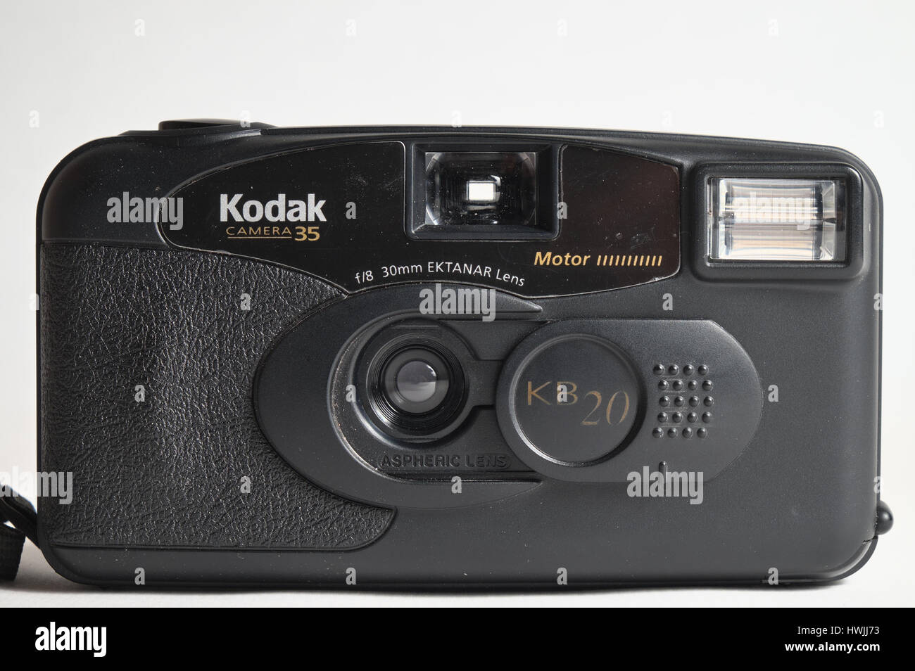 Old Kodak analogue camera, model KB20. 35mm film compact camera with 30mm  Ektanar lens at f/8, shutter speed of 1/100. Made in Mexico Stock Photo -  Alamy