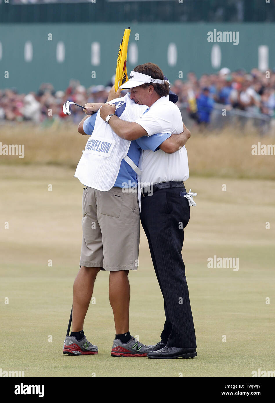 PHIL MICKELSON & CADDY OPEN CHAMPION MUIRFIELD EAST LOTHIAN SCOTLAND 21 July 2013 Stock Photo
