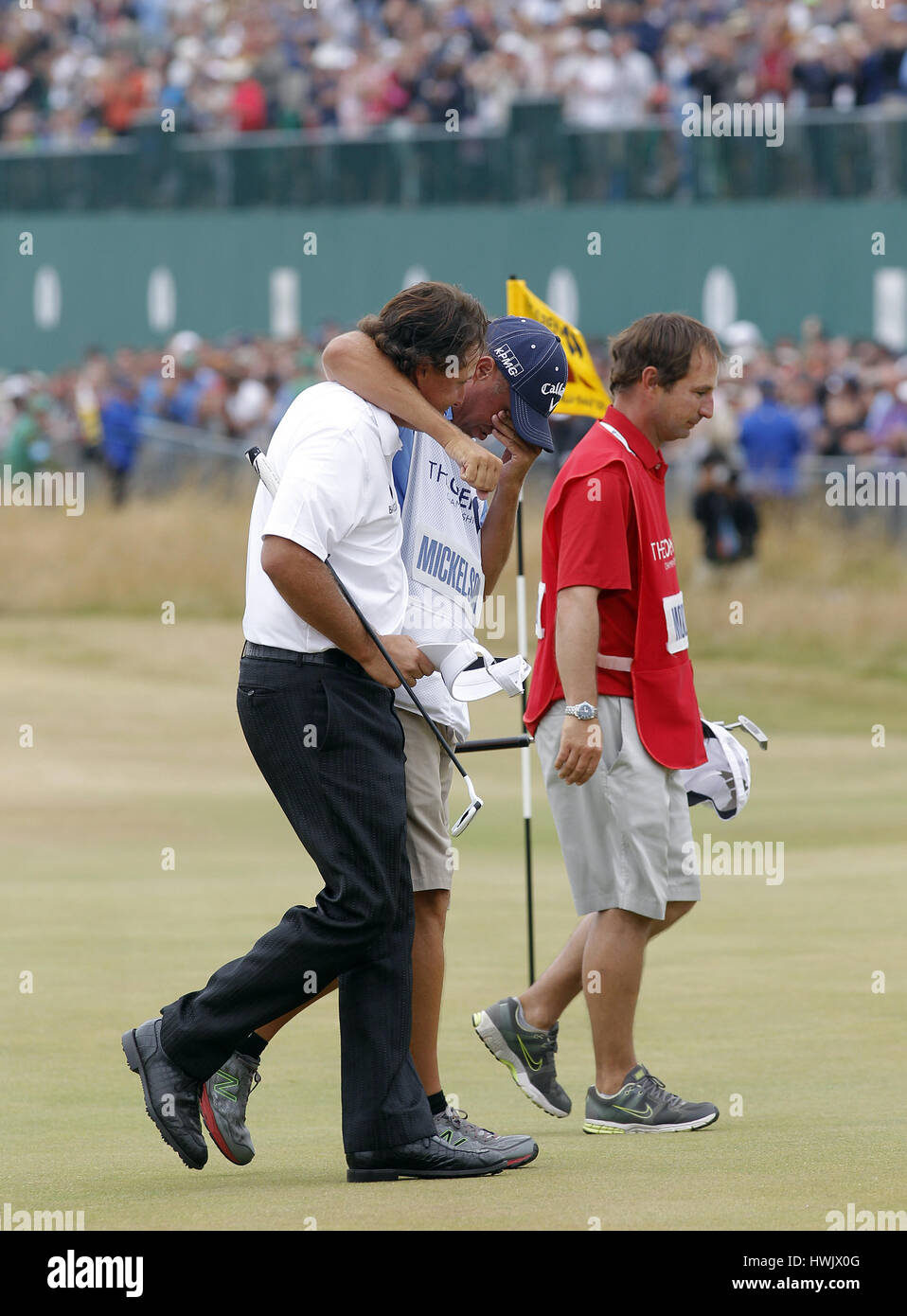 PHIL MICKELSON & CADDY OPEN CHAMPION MUIRFIELD EAST LOTHIAN SCOTLAND 21 July 2013 Stock Photo