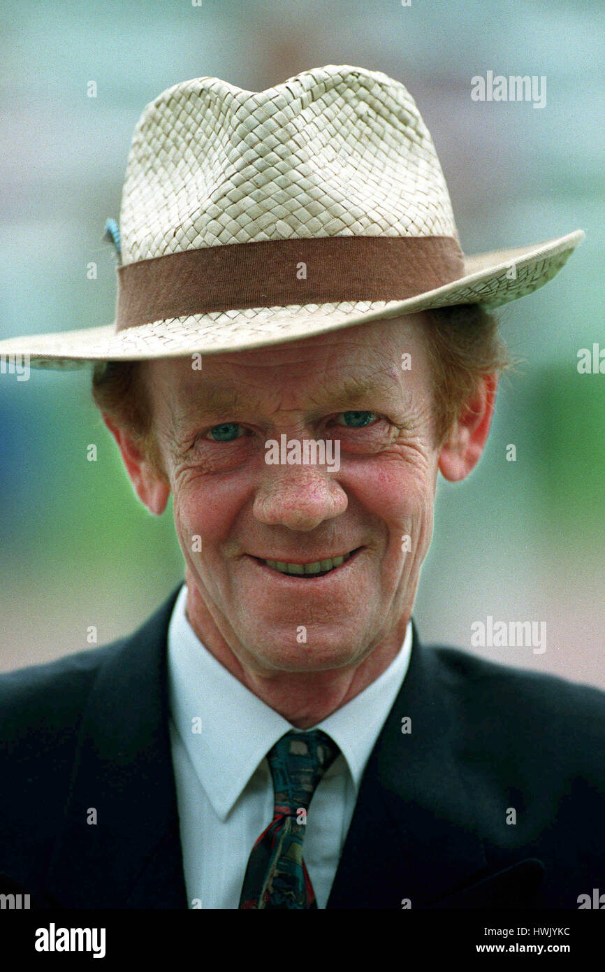 BRIAN MCMAHON RACE HORSE TRAINER 20 August 1993 Stock Photo Alamy
