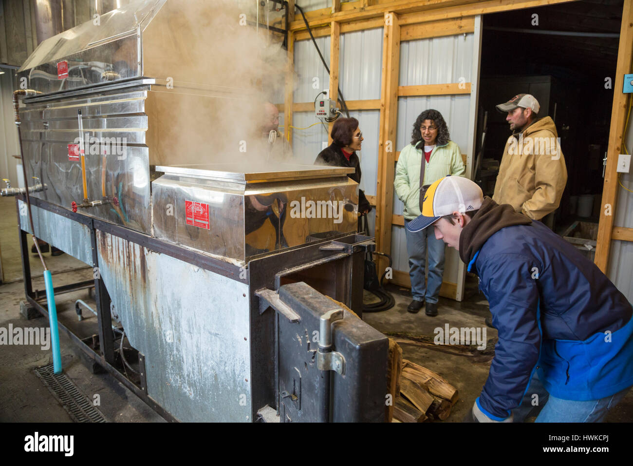 Boiling maple syrup hires stock photography and images Alamy