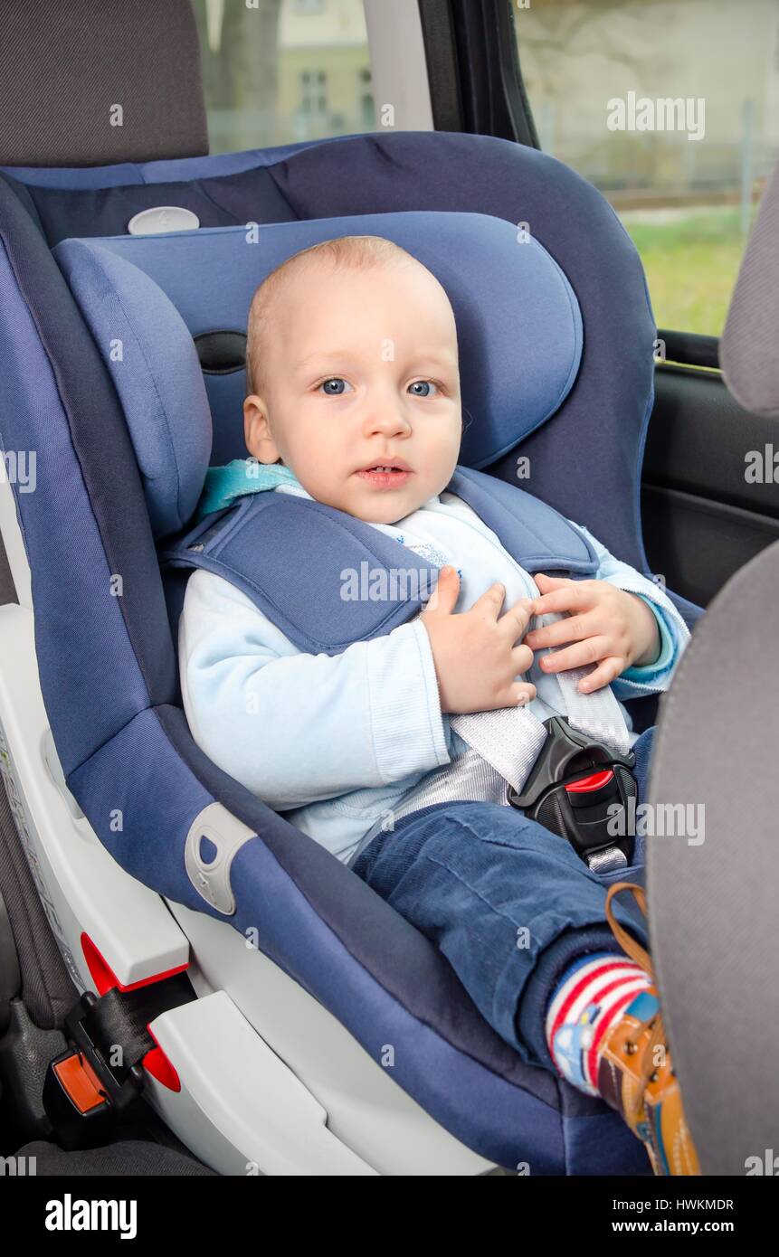 Car seat baby happy hi res stock photography and images Page 3 Alamy