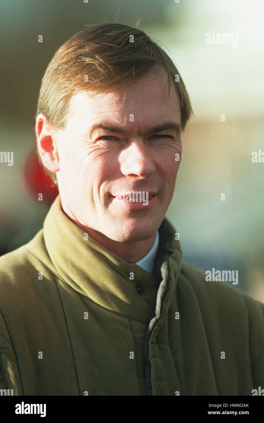 STEVE KETTLEWELL RACE HORSE TRAINER 27 November 1995 Stock Photo Alamy
