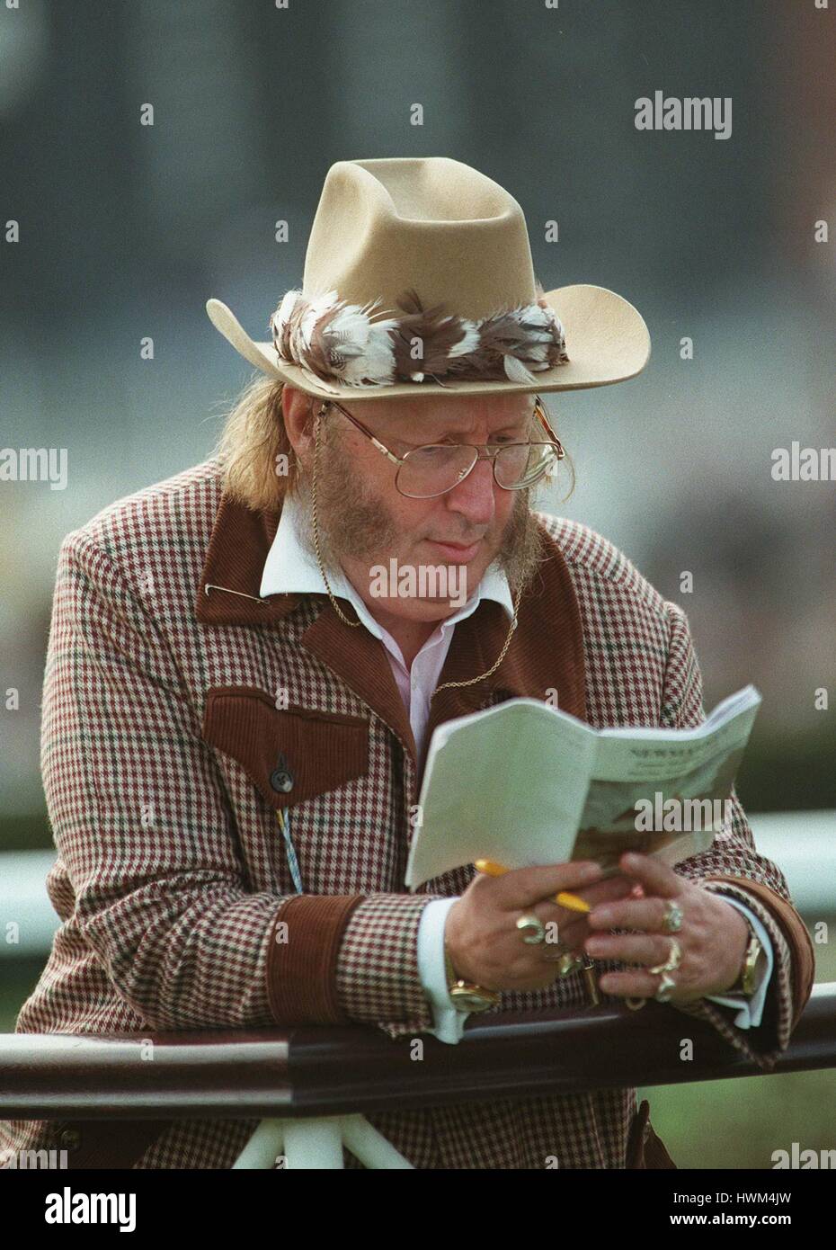 john-mccririck-horse-racing-tipster-19-april-1996-stock-photo-alamy