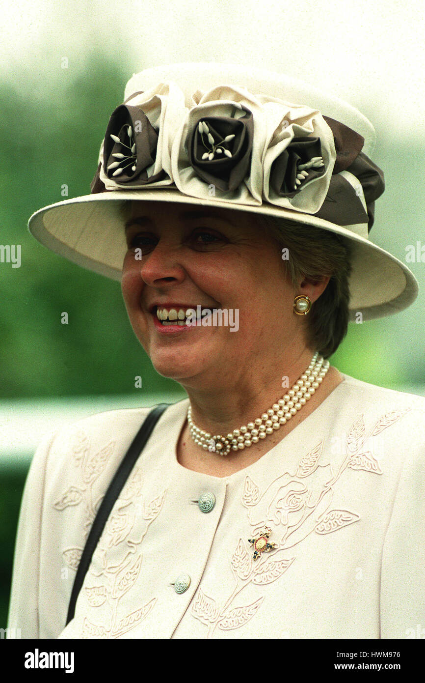 JENNY PITMAN RACE HORSE TRAINER 24 March 1998 Stock Photo Alamy