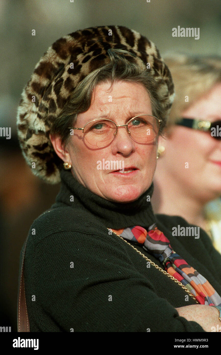 VALERIE WARD RACE HORSE TRAINER 23 March 1999 Stock Photo - Alamy