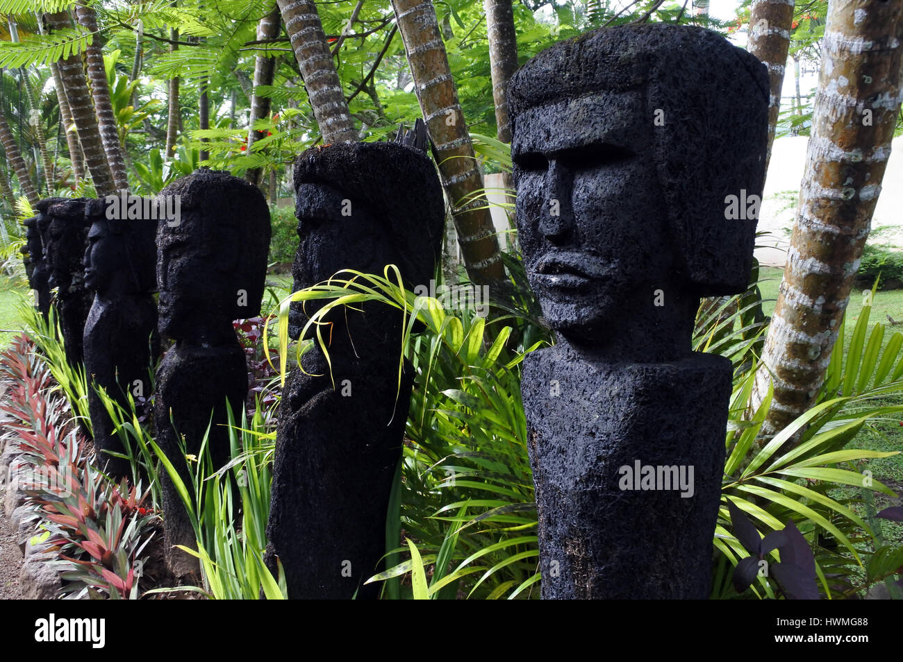 Polynesian Human Figures High Resolution Stock Photography and Images ...