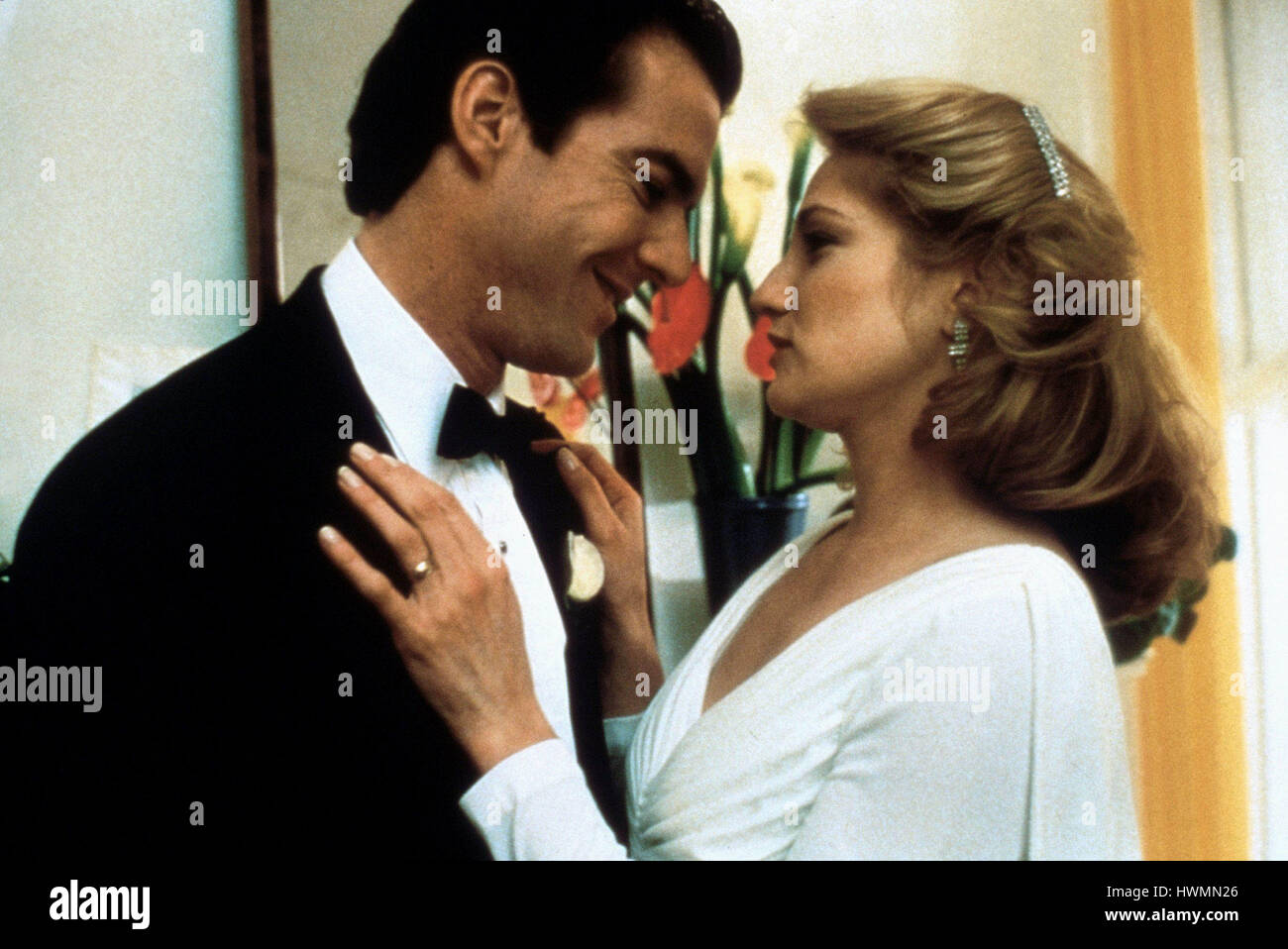 THE BIG EASY (1987) DENNIS QUAID ELLEN BARKIN JIM MCBRIDE (DIR ...