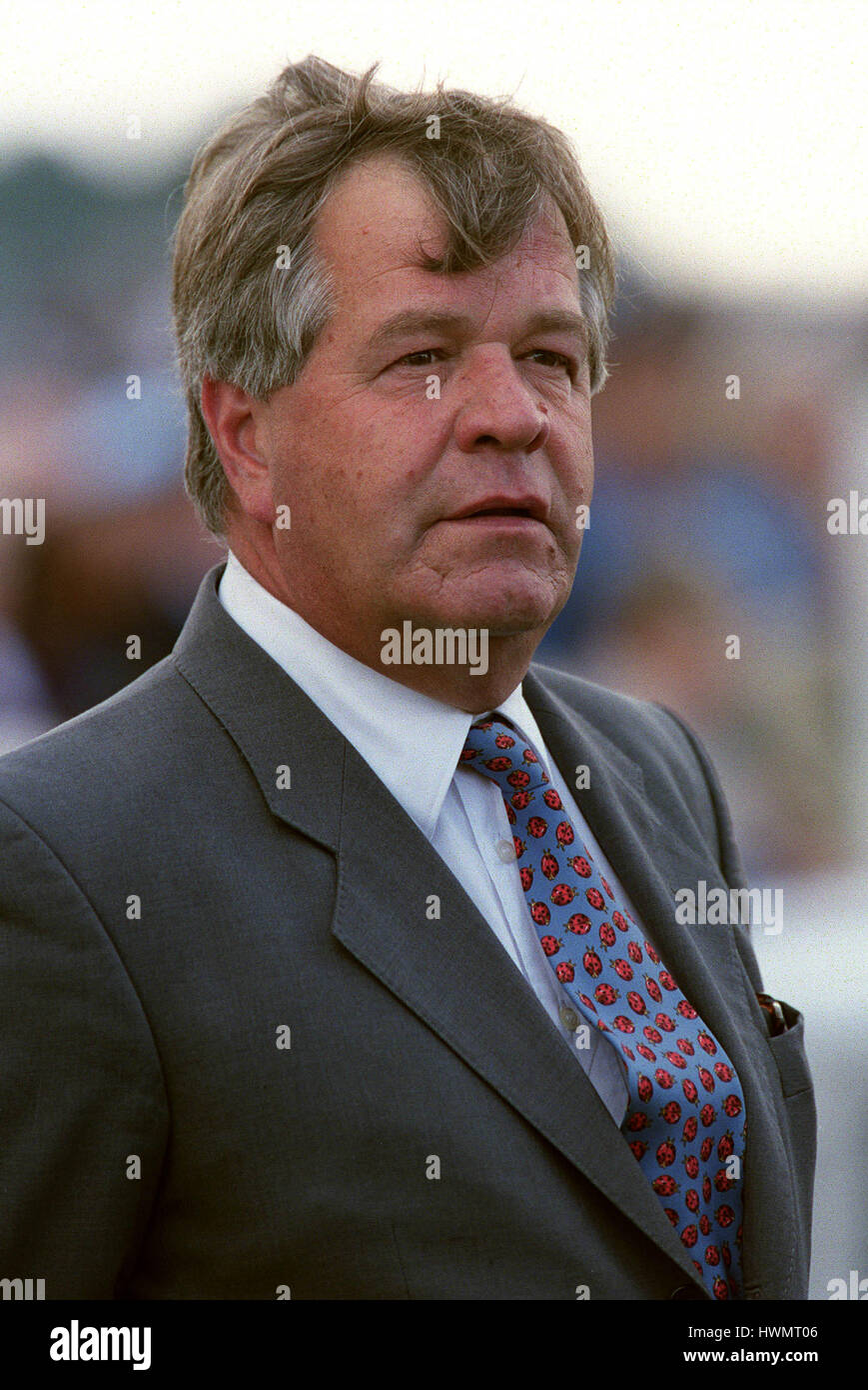 Sir michael stoute 2000 hi-res stock photography and images - Alamy