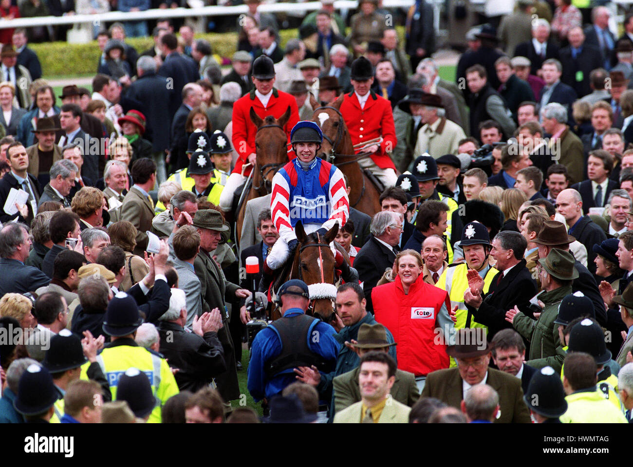 LOOKS LIKE TROUBLE CHELTENHAM GOLD CUP 2000 14 March 2000 Stock Photo