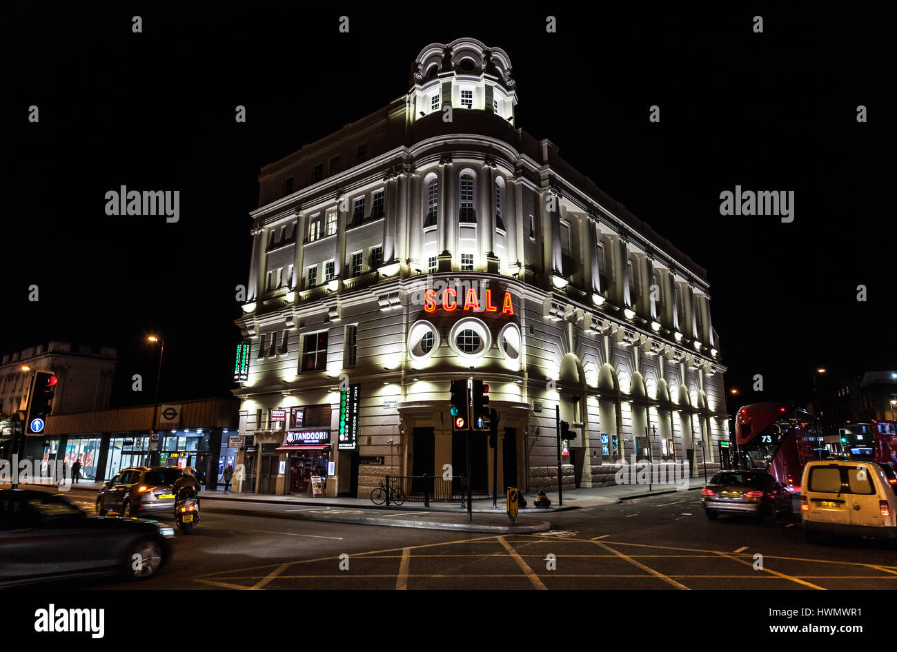 Night street scene at the corner of Pentonville Road and King's Cross Bridge Road, London N1 9NL, England, UK. Stock Photo