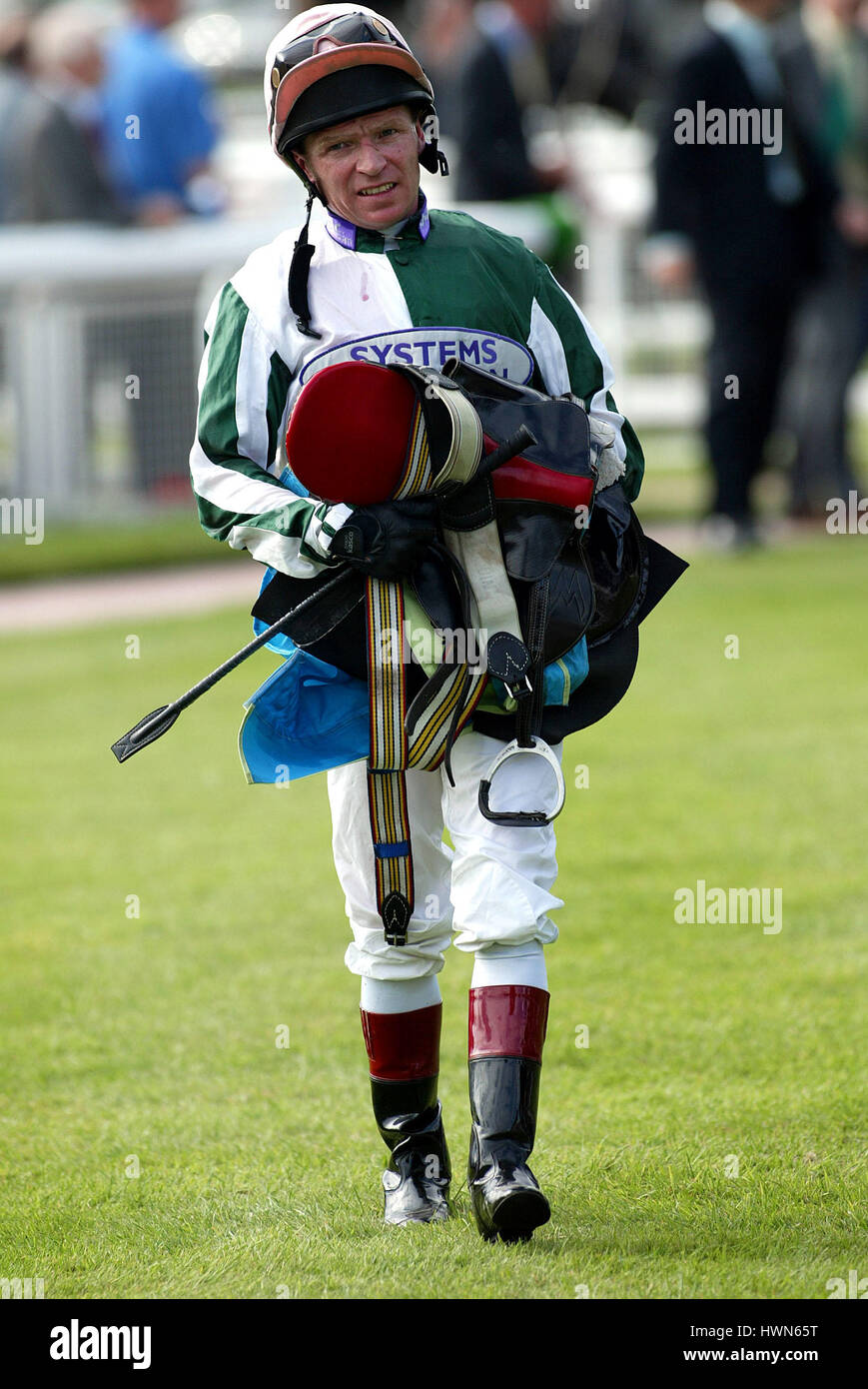 JIMMY QUINN JOCKEY YORK RACECOURSE YORK 22 August 2002 Stock Photo Alamy jimmy-quinn-jockey-york-racecourse-york-22-august-2002-stock-photo-alamy