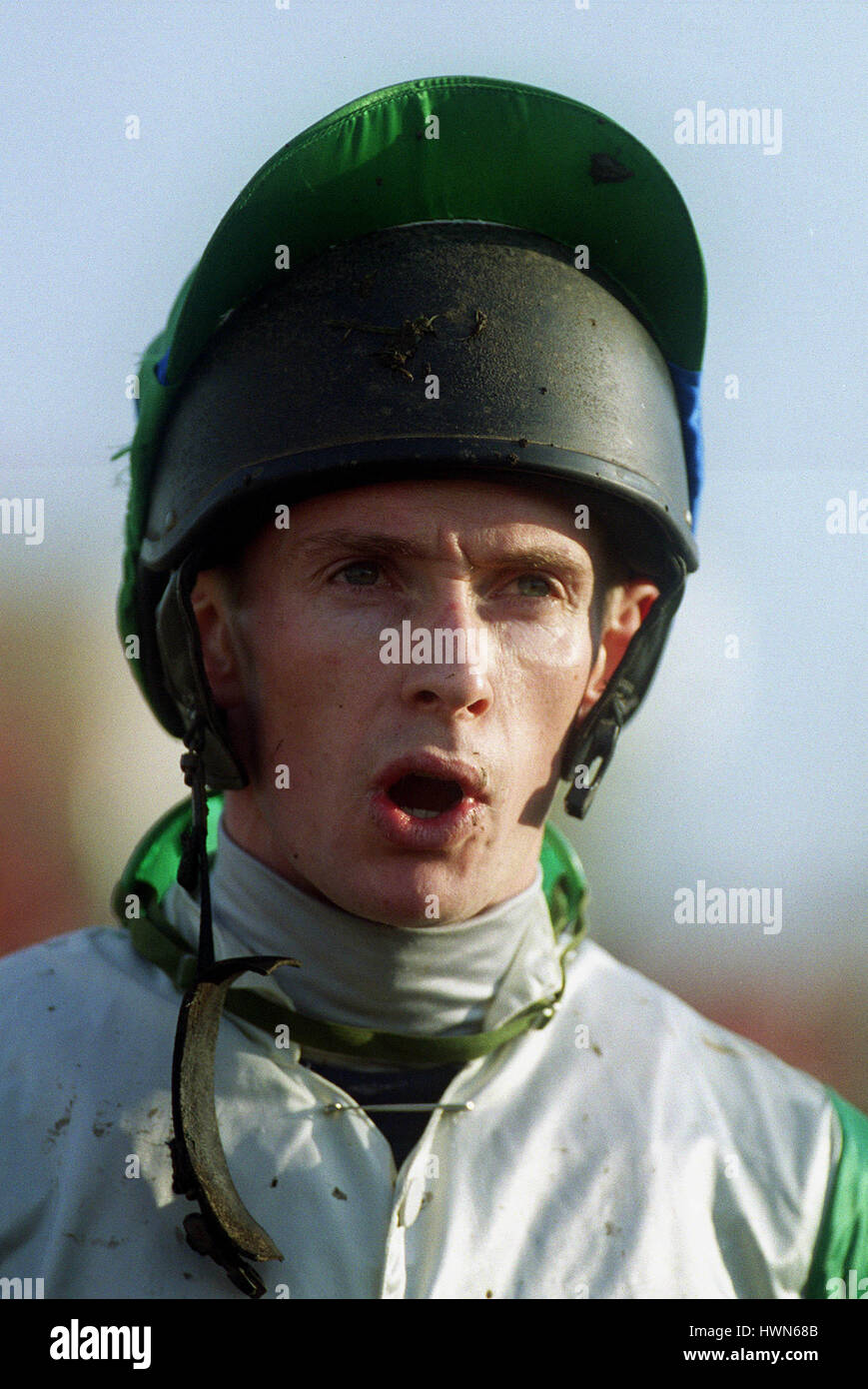 RICHARD MCGRATH JOCKEY WETHERBY 08 December 2001 Stock Photo