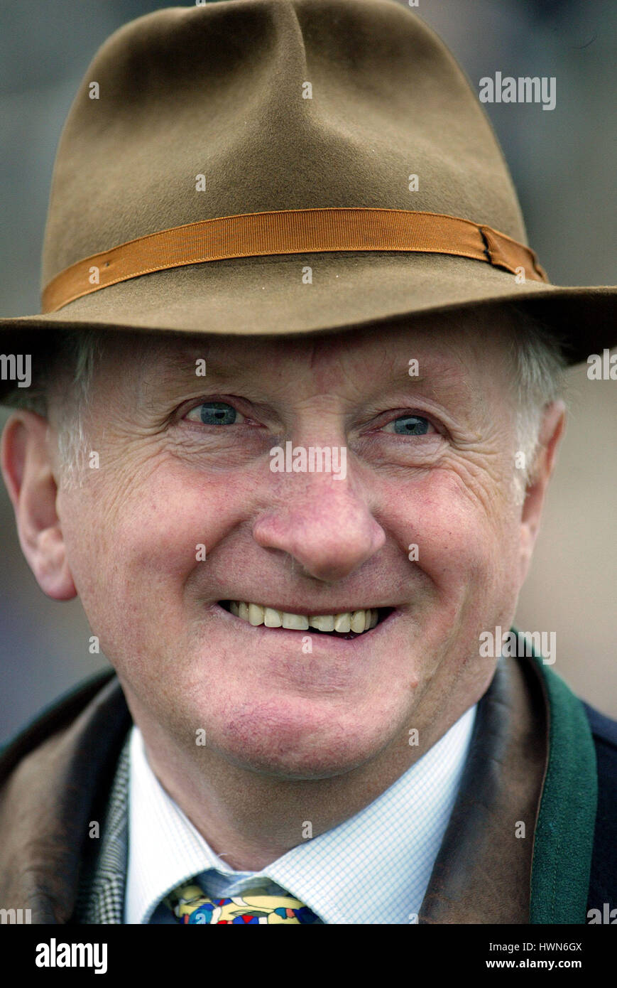 MARTIN PIPE RACE HORSE TRAINER CHELTENHAM RACECOURSE CHELTENHAM 16