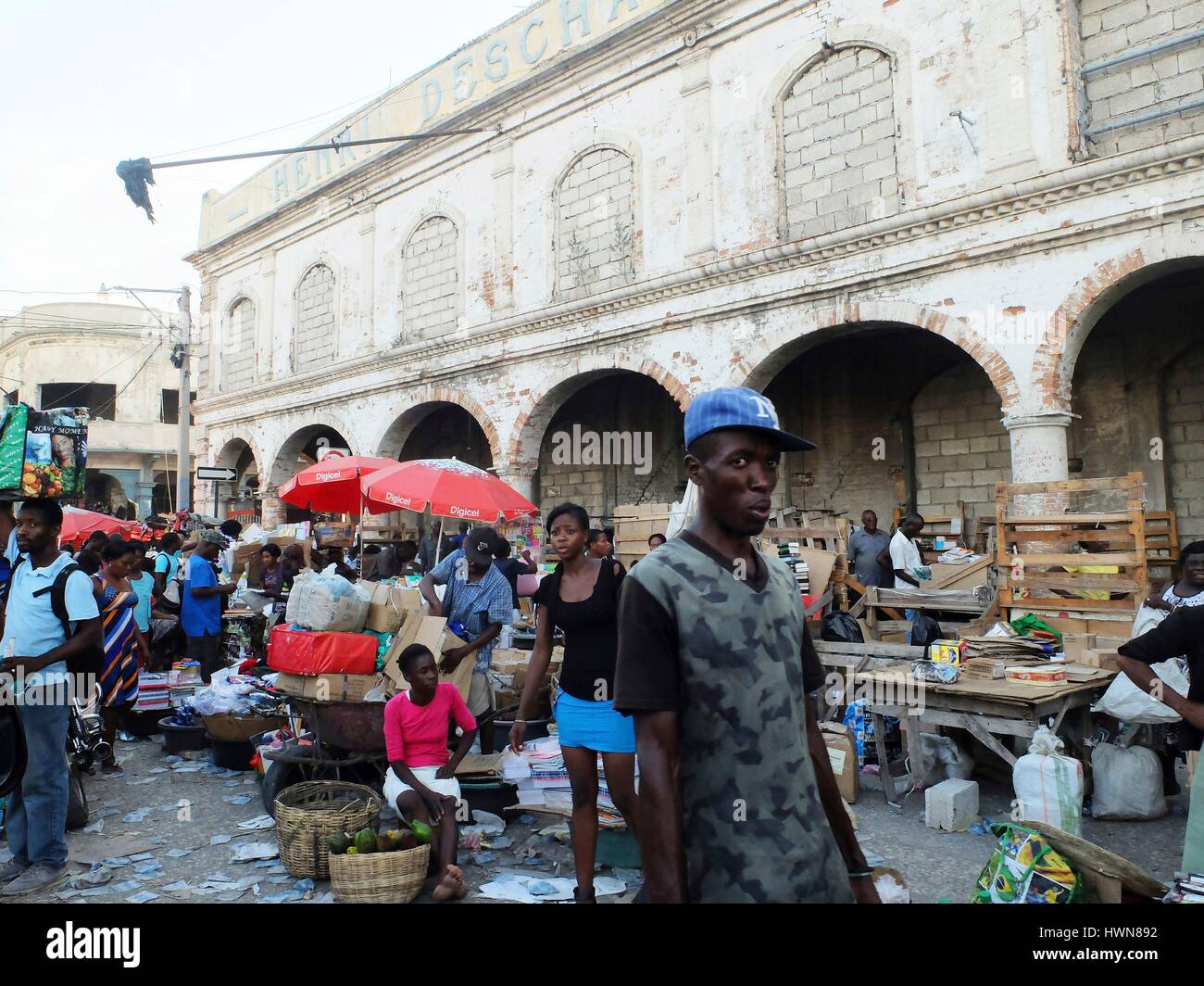 Haiti, Port au Prince, Bicentennial district, main street, downtown Stock Photo Alamy
