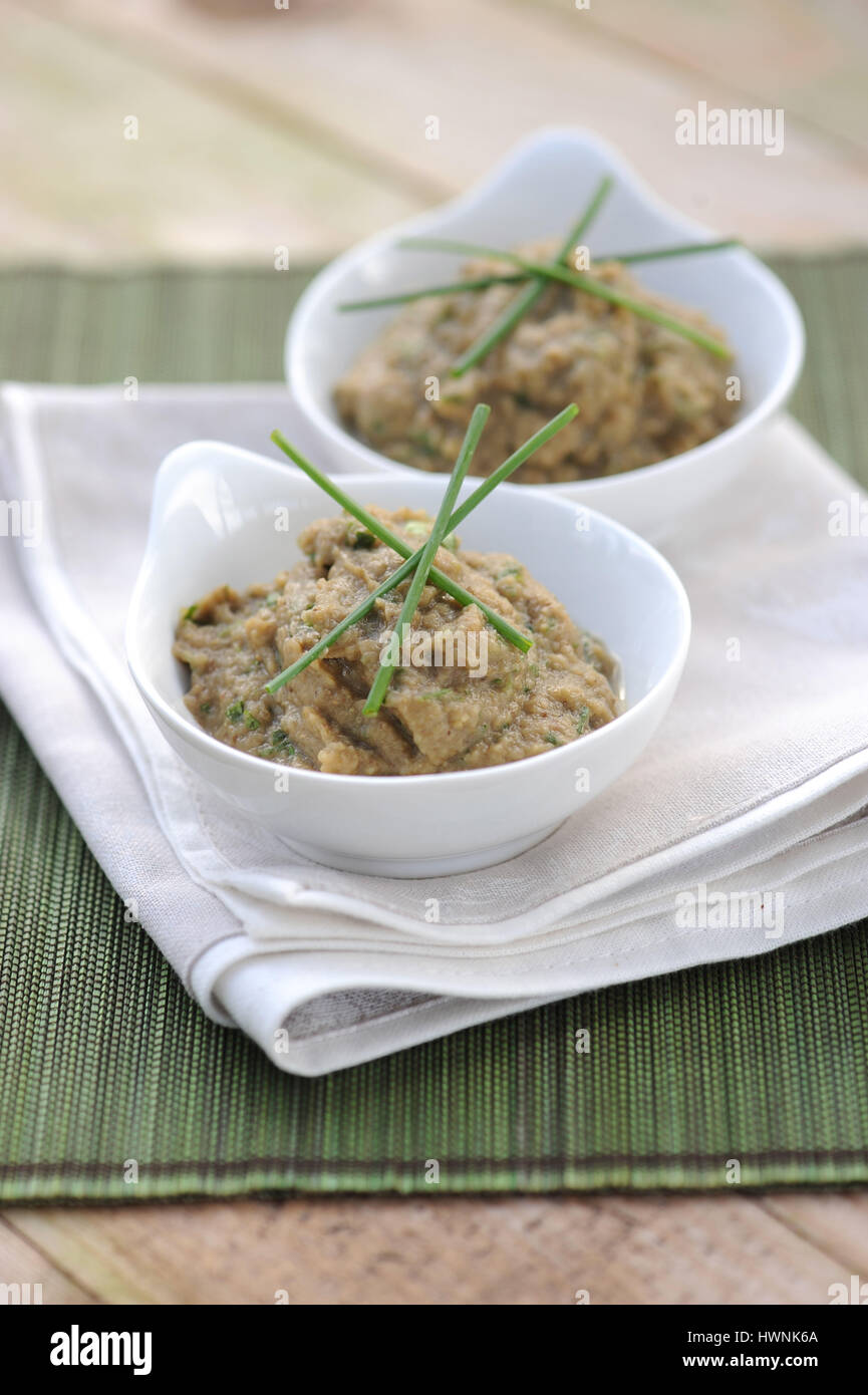 Caviar d’aubergine aux épices marocaines Stock Photo Alamy